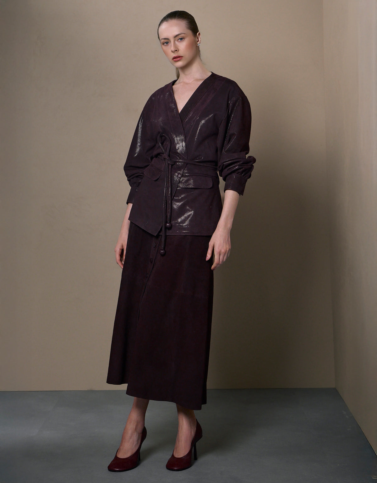 KIMONO MALU MADRE REINA COURO CHAMOIS BERINGELA