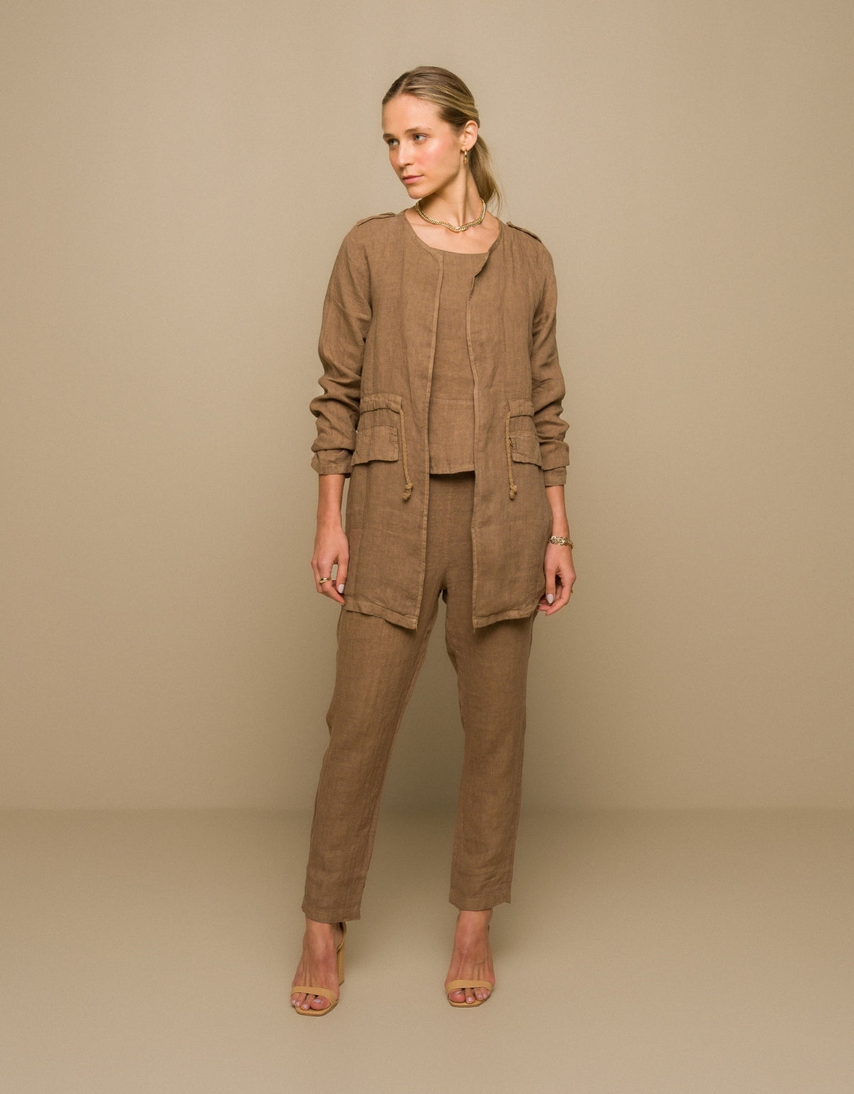 PARKA TEREZA MADRE REINA LINHO NOZES