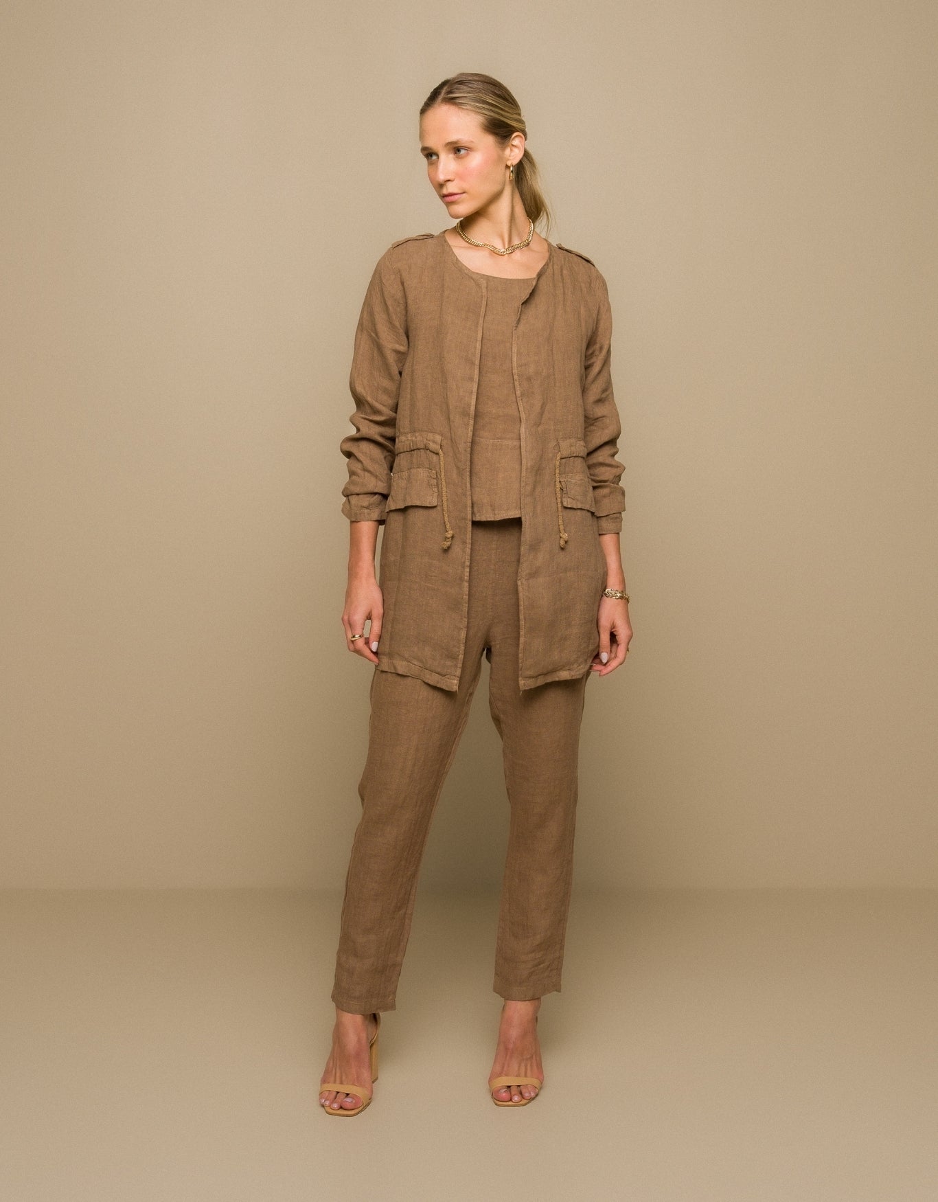 PARKA TEREZA MADRE REINA LINHO NOZES