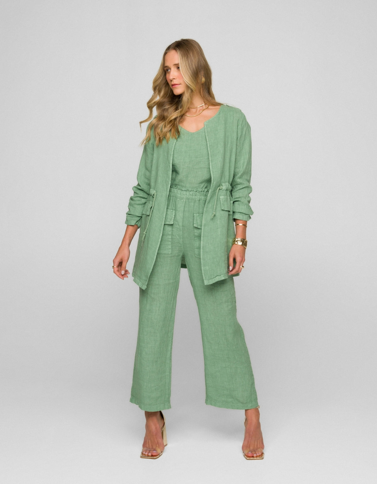 PARKA TEREZA MADRE REINA LINHO VERDE MENTA