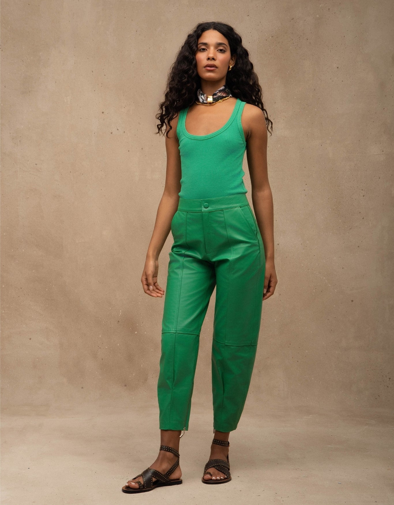 REGATA MADRE REINA VERDE ESMERALDA