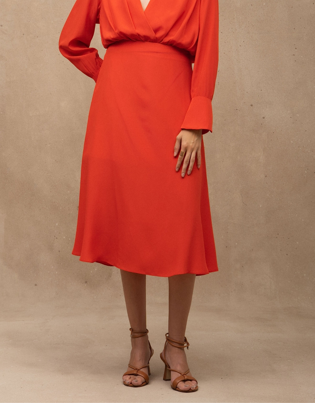 SAIA AMANDA MADRE REINA SEDA VERMELHO TOMATE