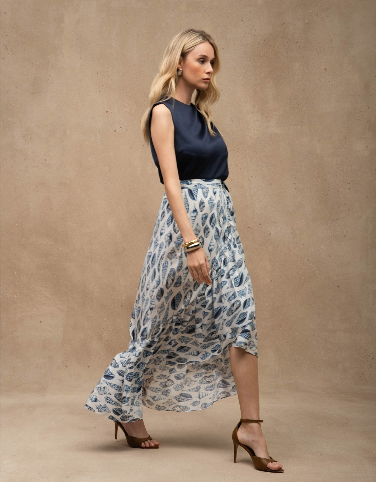 SAIA CONCHAS BABADOS MADRE REINA SEDA