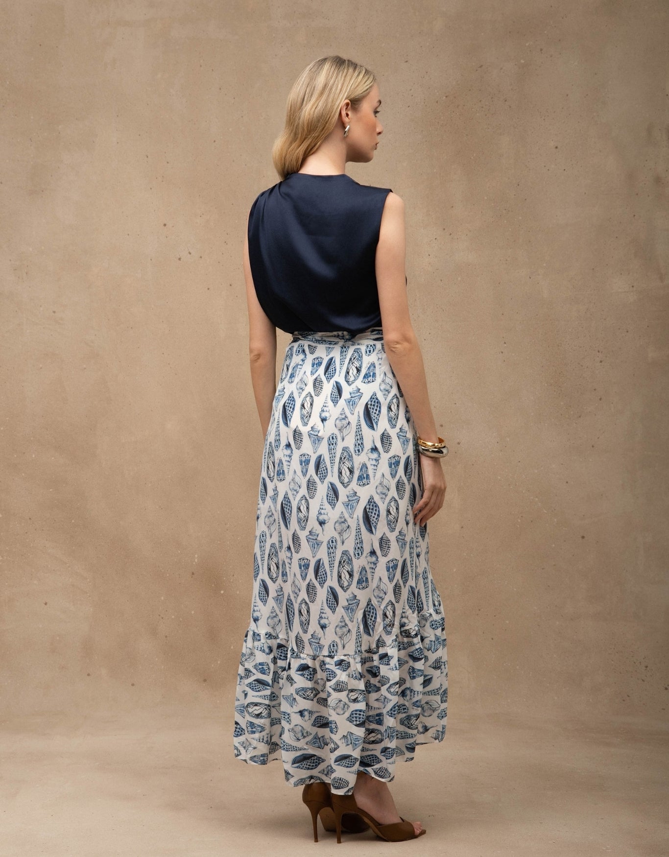 SAIA CONCHAS BABADOS MADRE REINA SEDA