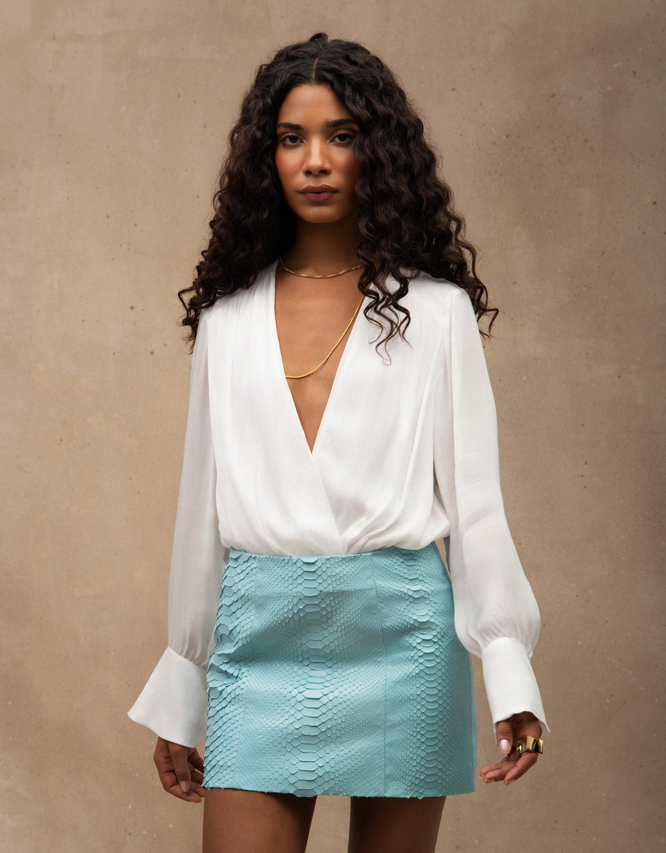 SAIA CURTA MADRE REINA PYTHON AZUL TURQUESA