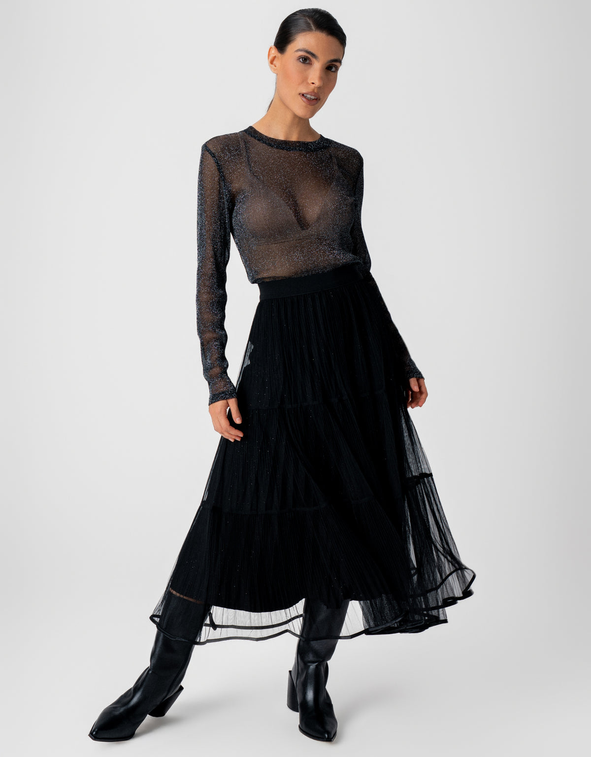 SAIA LAURA MADRE REINA PRETO