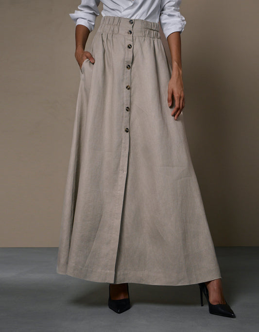 SAIA LÍVIA MADRE REINA LINHO FENDI