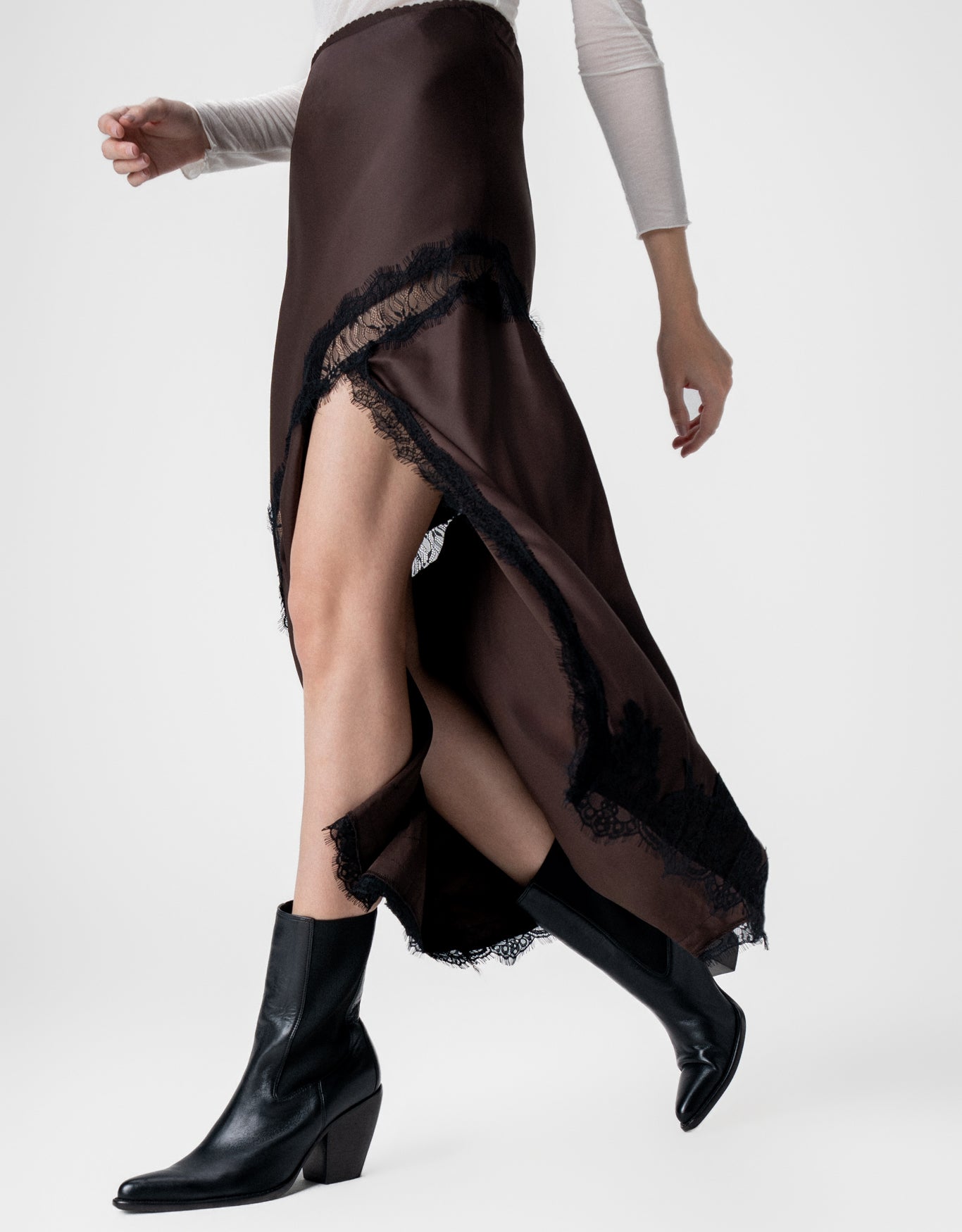 SAIA LIZIE MADRE REINA CHOCOLATE