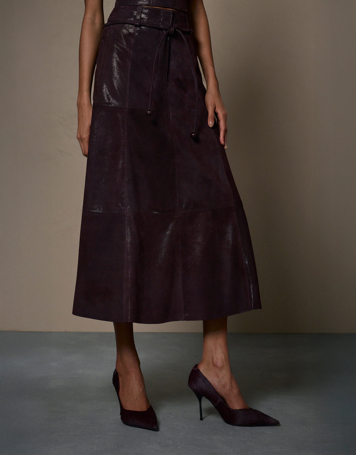 SAIA MALU MADRE REINA COURO CHAMOIS BERINGELA