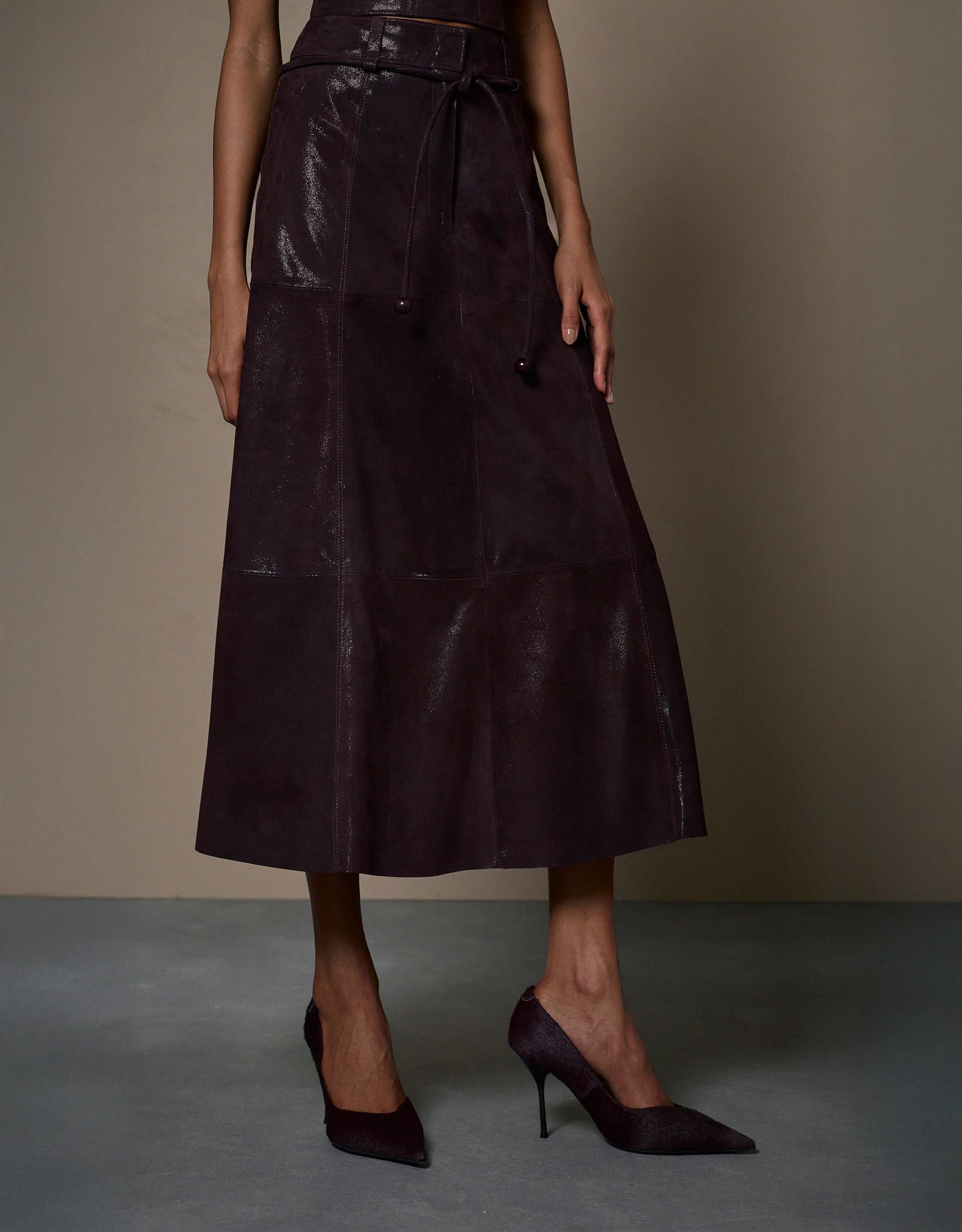 SAIA MALU MADRE REINA COURO CHAMOIS BERINGELA