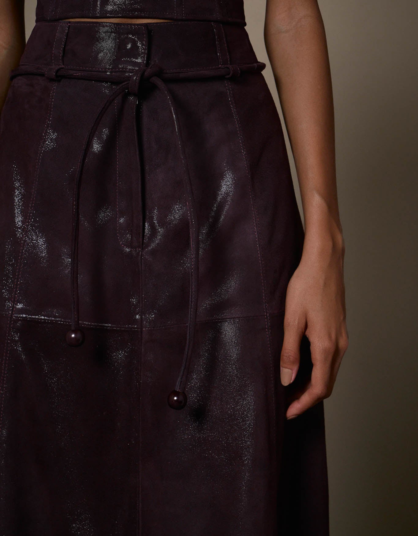 SAIA MALU MADRE REINA COURO CHAMOIS BERINGELA