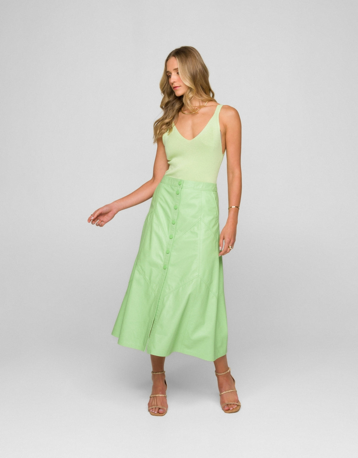 SAIA MIDI BOTÕES MADRE REINA COURO VERDE MENTA