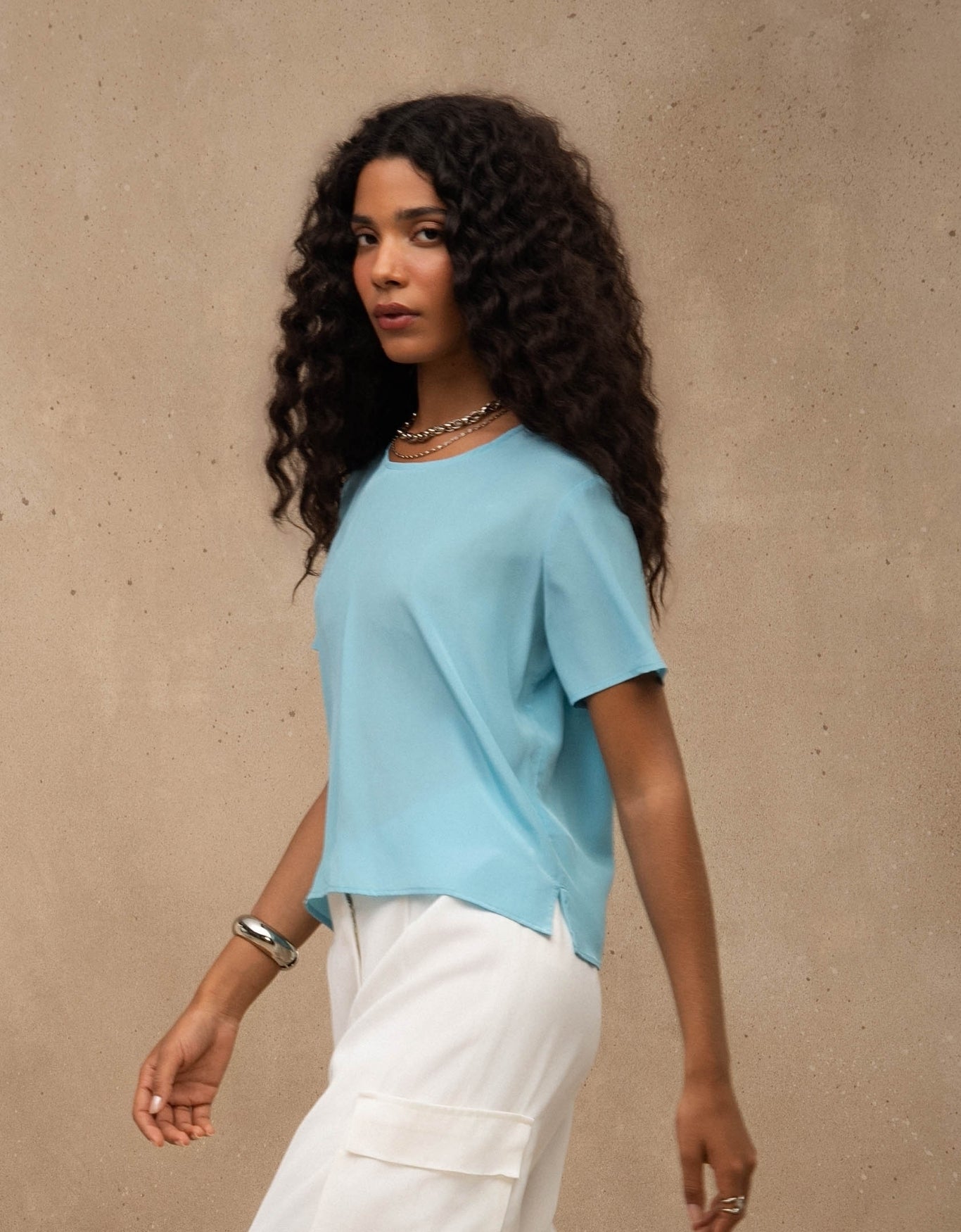 T-SHIRT CLASSIC MADRE REINA SEDA AZUL TURQUESA