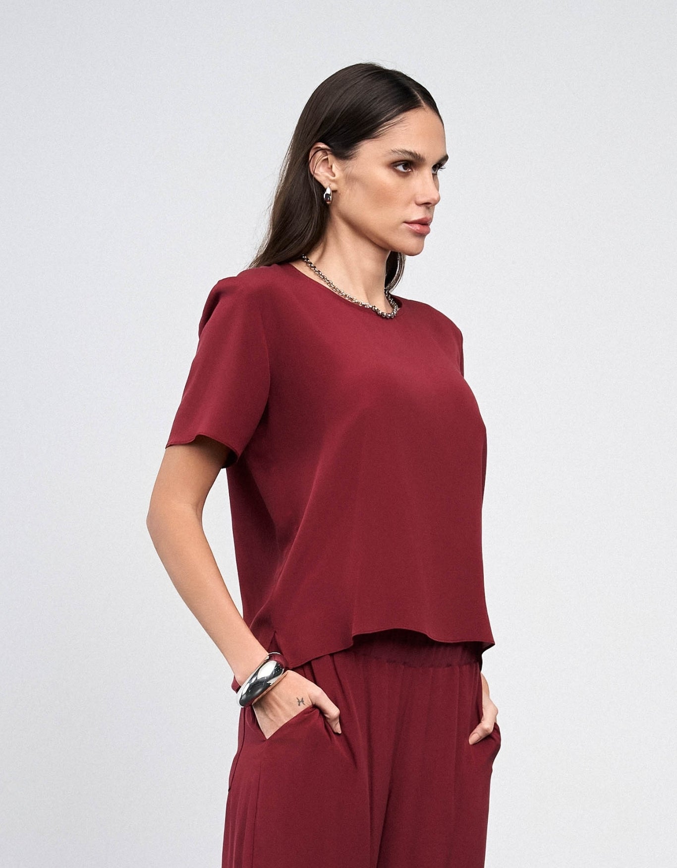 T-SHIRT CLASSIC MADRE REINA SEDA PINOT