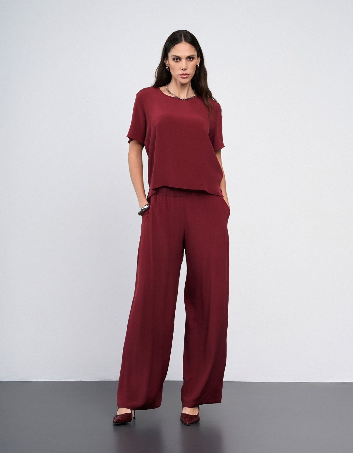 T-SHIRT CLASSIC MADRE REINA SEDA PINOT