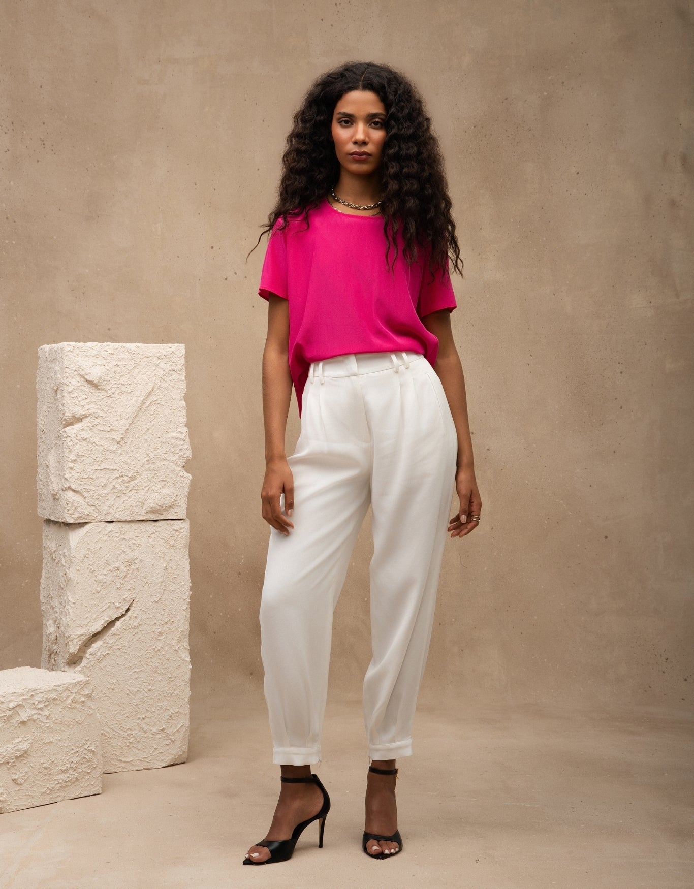 T-SHIRT CLASSIC MADRE REINA SEDA ROSA BLOOM