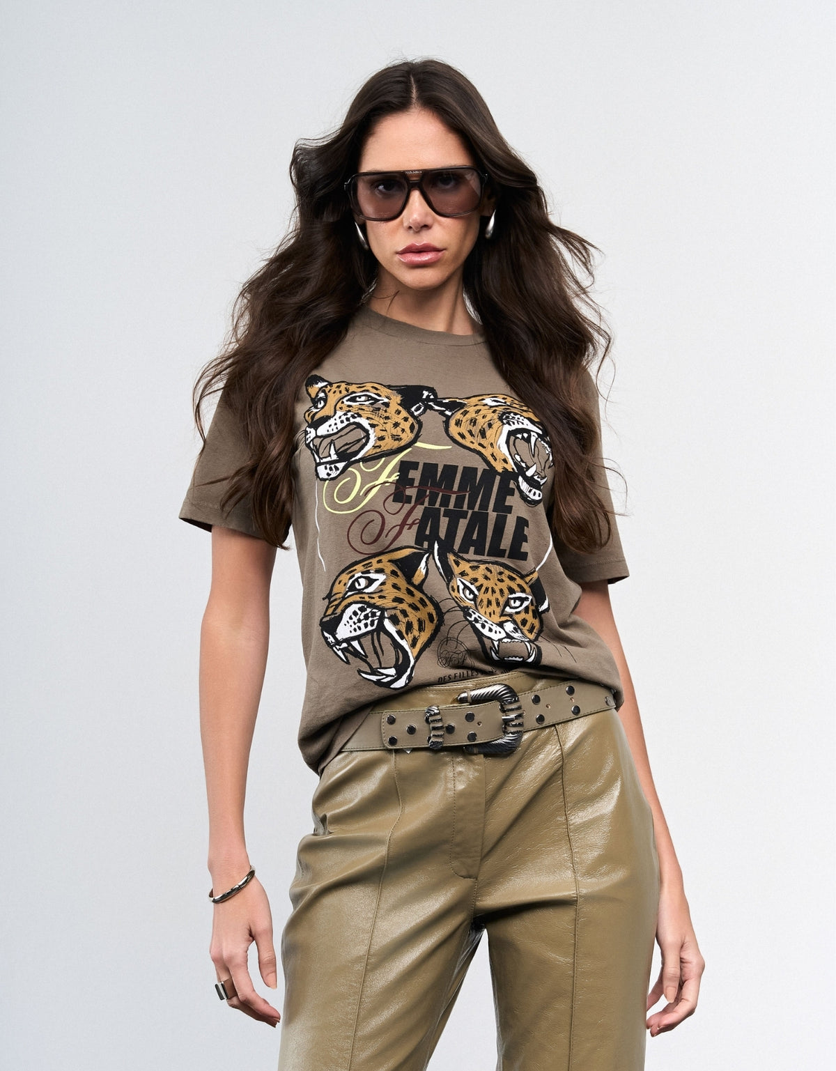 T-SHIRT ONÇA MADRE REINA GREIGE