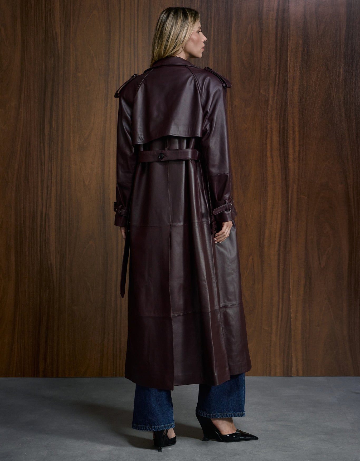 TRENCH COAT BIANCCA MADRE REINA COURO BERINJELA