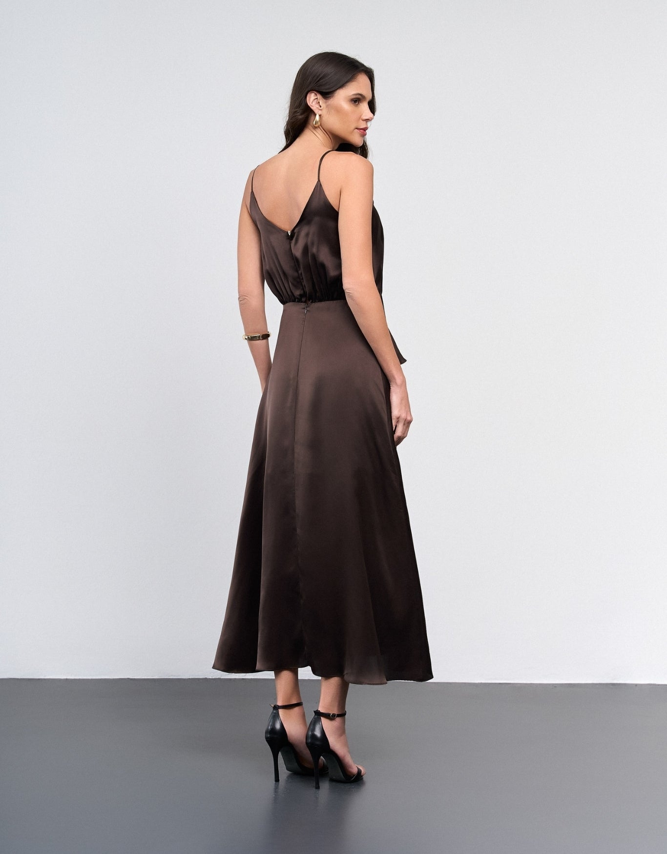 VESTIDO AMANDA MADRE REINA SEDA DARK BROWN