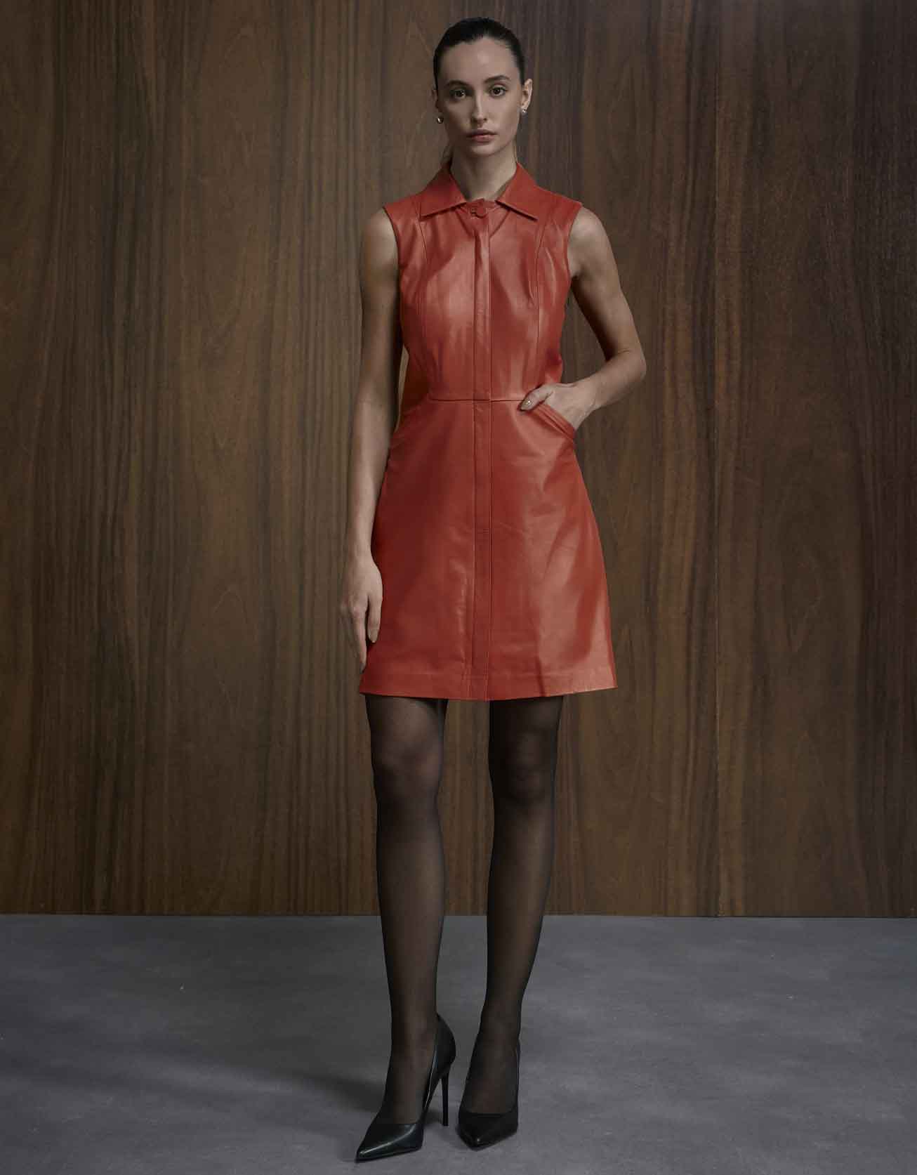 VESTIDO CURTO CARMELA MADRE REINA COURO AMBAR THUNDRA