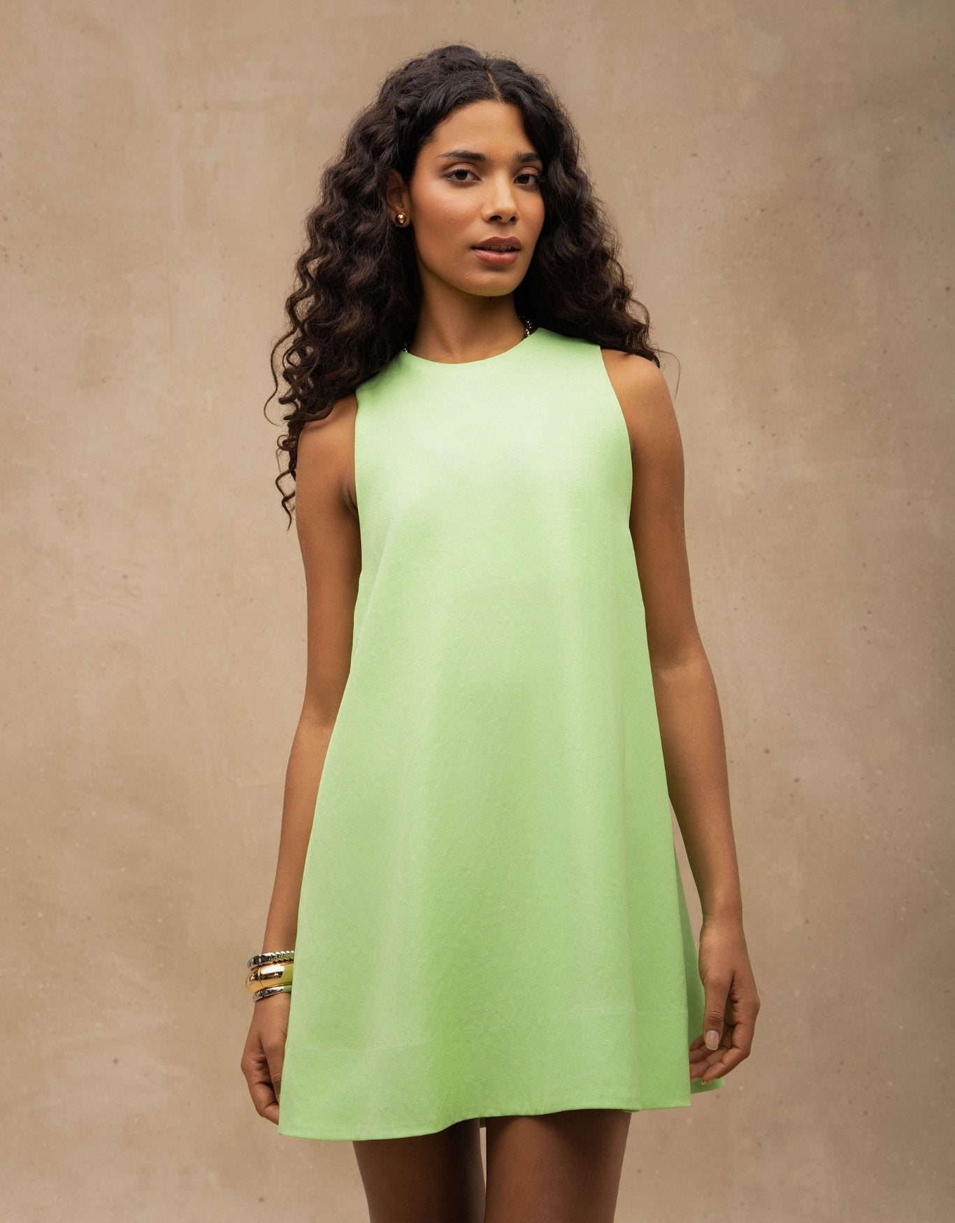 VESTIDO MARTINA MADRE REINA ALFAIATARIA VERDE LUNAR