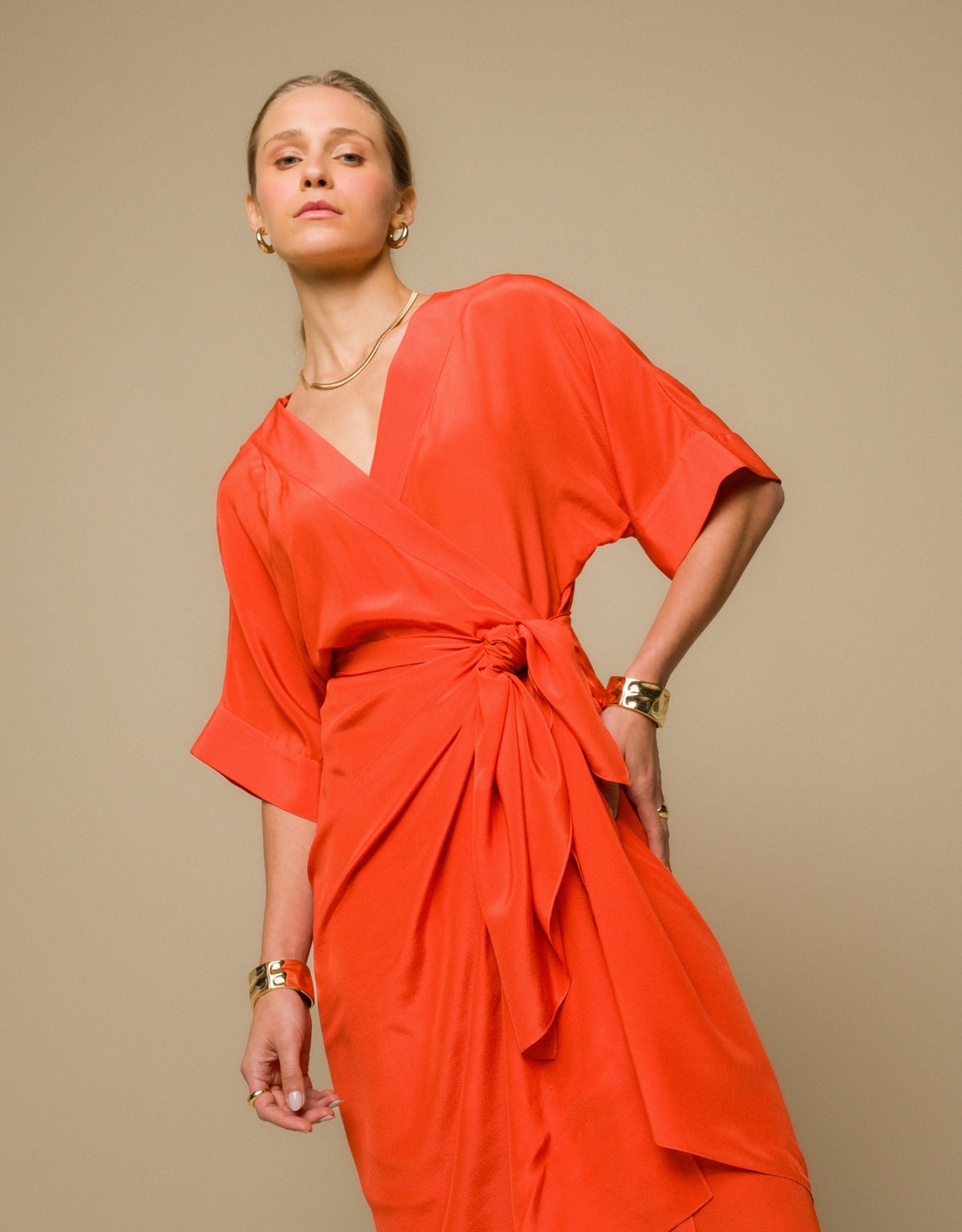 VESTIDO SIMONE MADRE REINA SEDA  LARANJA PITANGA