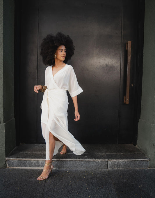 VESTIDO SIMONE MADRE REINA SEDA OFF WHITE