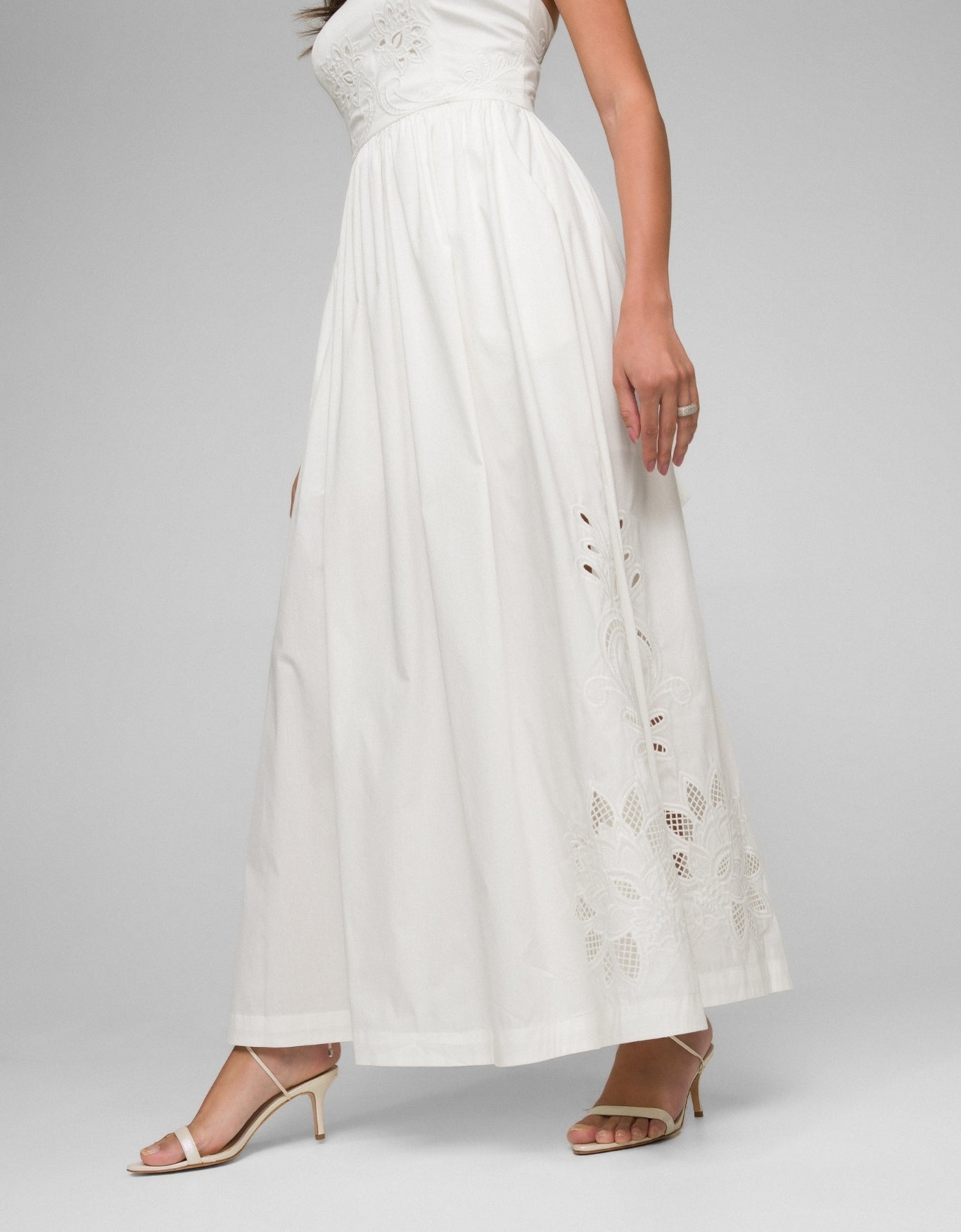 VESTIDO TRINA MADRE REINA OFF WHITE