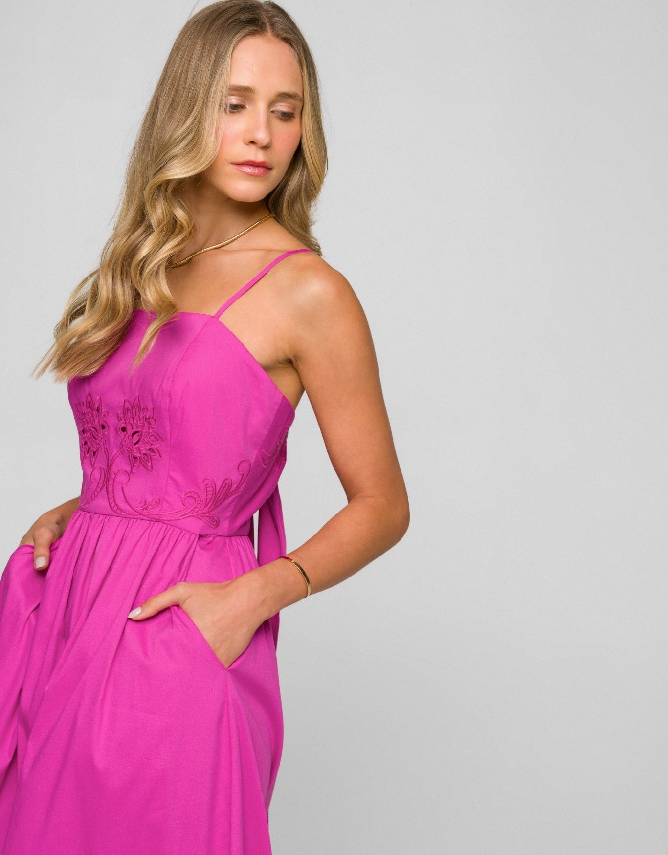 VESTIDO TRINA MADRE REINA PINK PITAYA