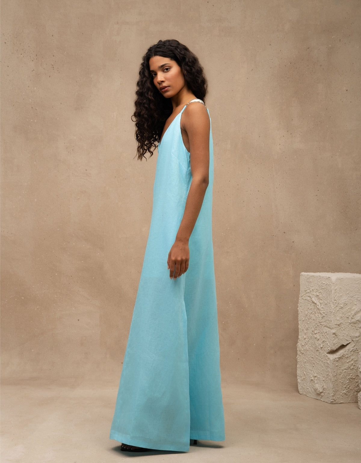 VESTIDO VERÔNICA MADRE REINA LINHO AZUL TURQUESA