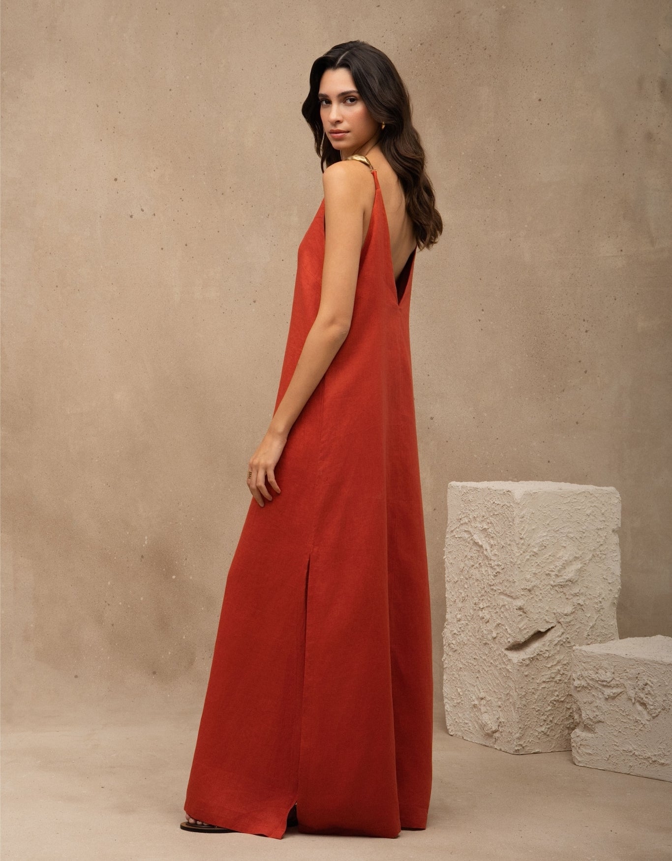 VESTIDO VERÔNICA MADRE REINA LINHO LARANJA PAPRIKA