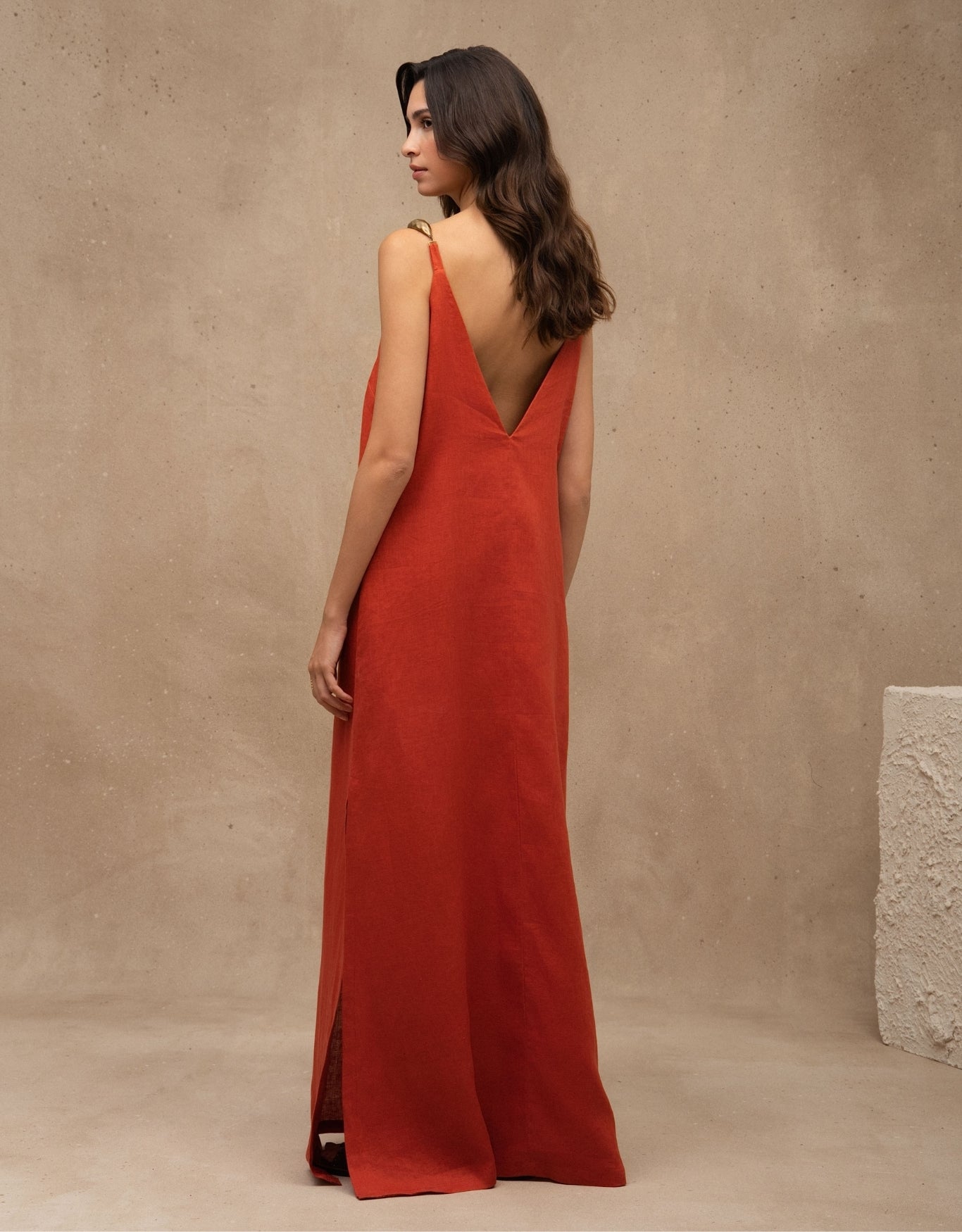 VESTIDO VERÔNICA MADRE REINA LINHO LARANJA PAPRIKA