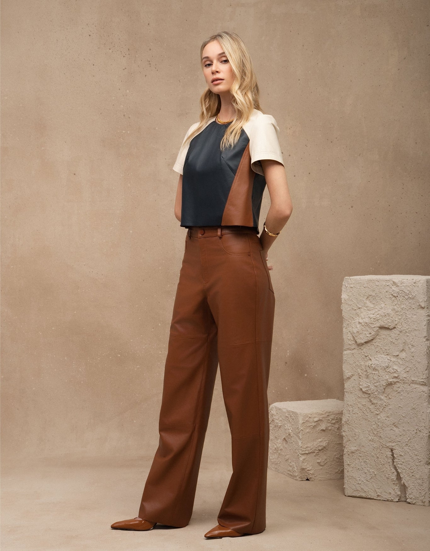 BLUSA GAIA MADRE REINA COURO AZUL MARINE