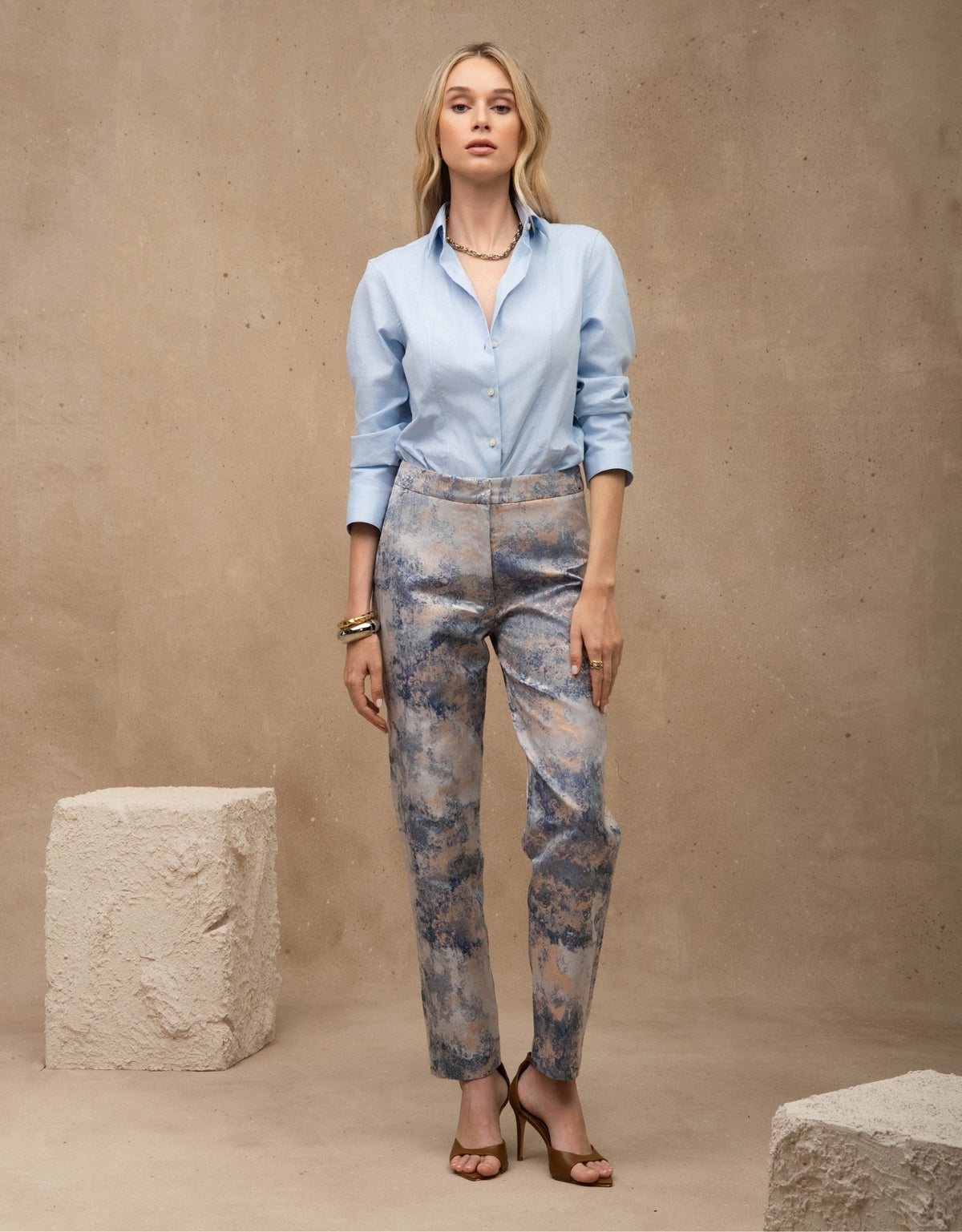 CALÇA BROCADO MADRE REINA ALFAIATARIA AZUL ÁGATA