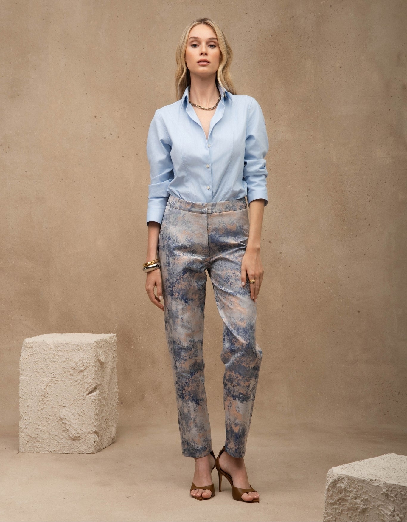 CALÇA BROCADO MADRE REINA ALFAIATARIA AZUL ÁGATA