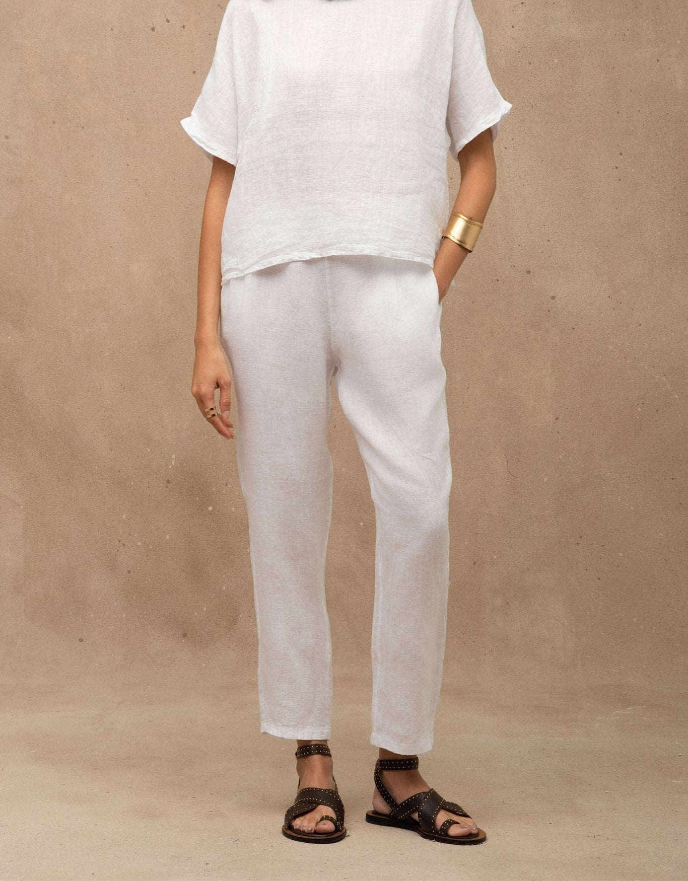 CALÇA EDUARDA MADRE REINA LINHO BRANCO