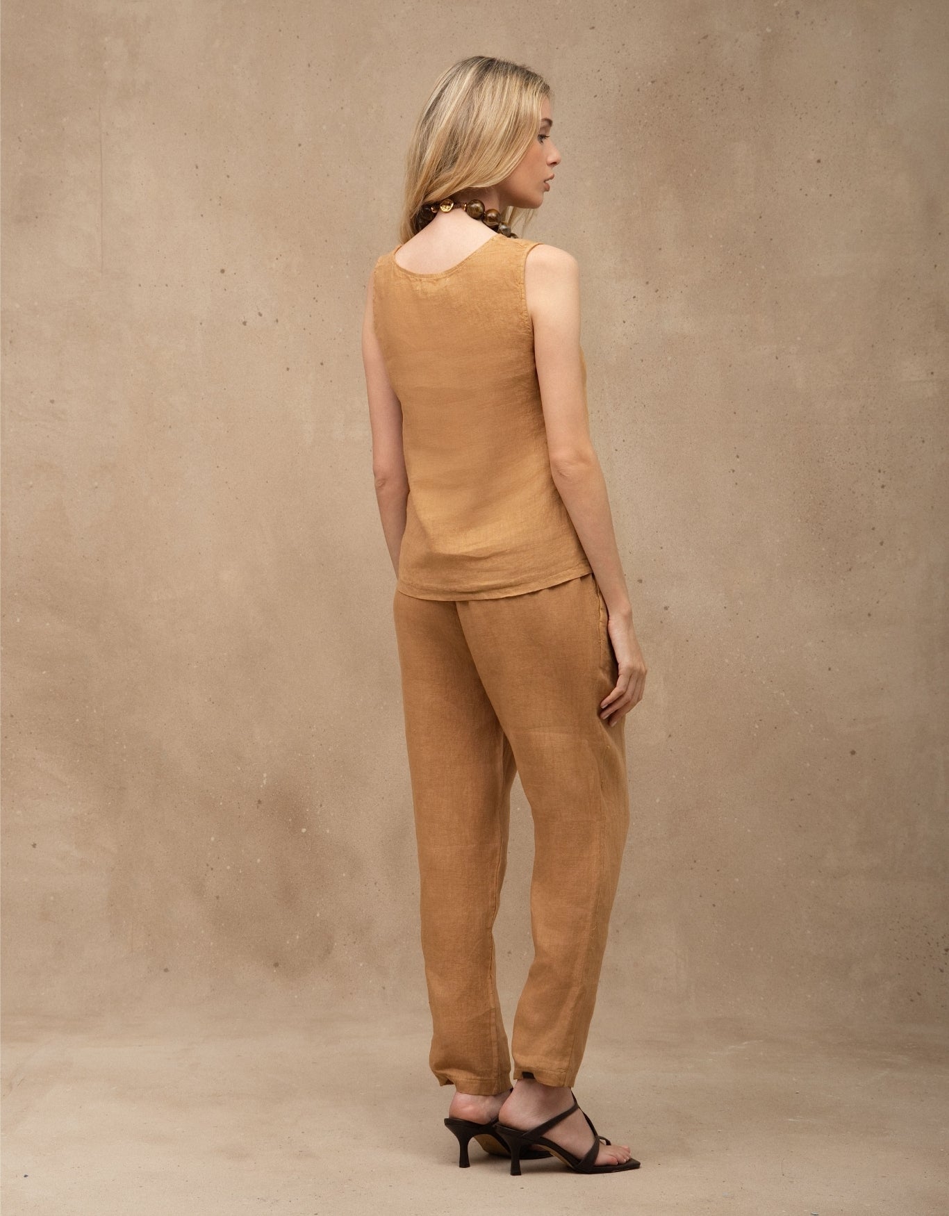 CALÇA EDUARDA MADRE REINA LINHO CAQUI