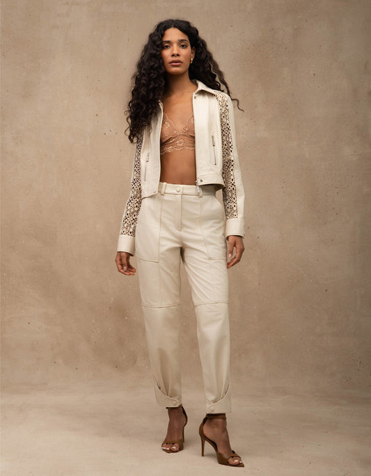 CALÇA EMILY MADRE REINA COURO OFF WHITE