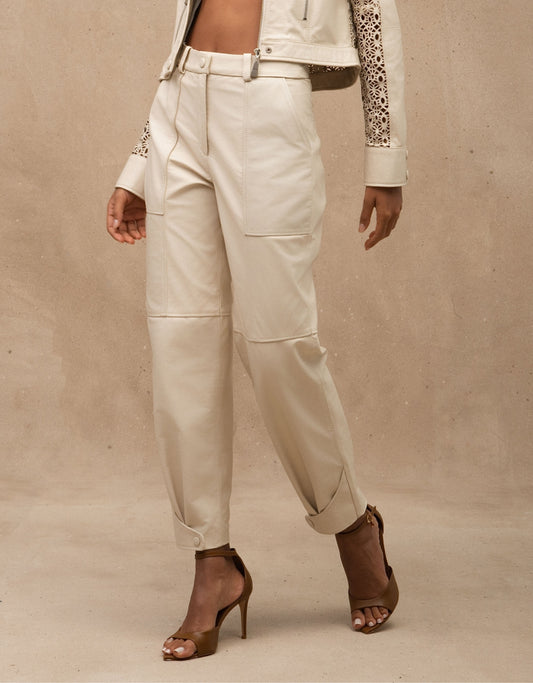 CALÇA EMILY MADRE REINA COURO OFF WHITE