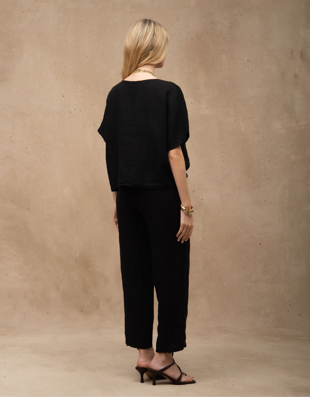 CALÇA LENY MADRE REINA LINHO PRETO