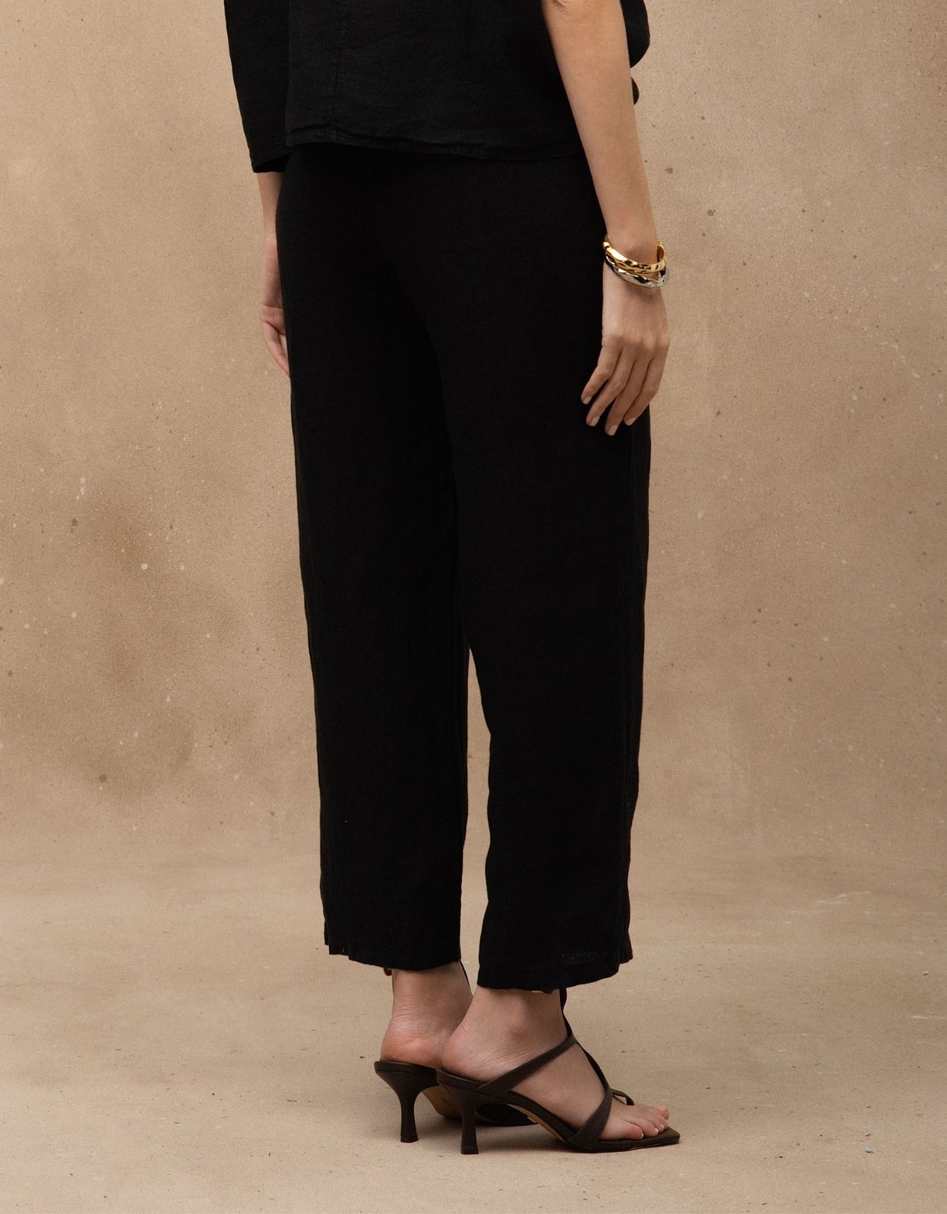 CALÇA LENY MADRE REINA LINHO PRETO