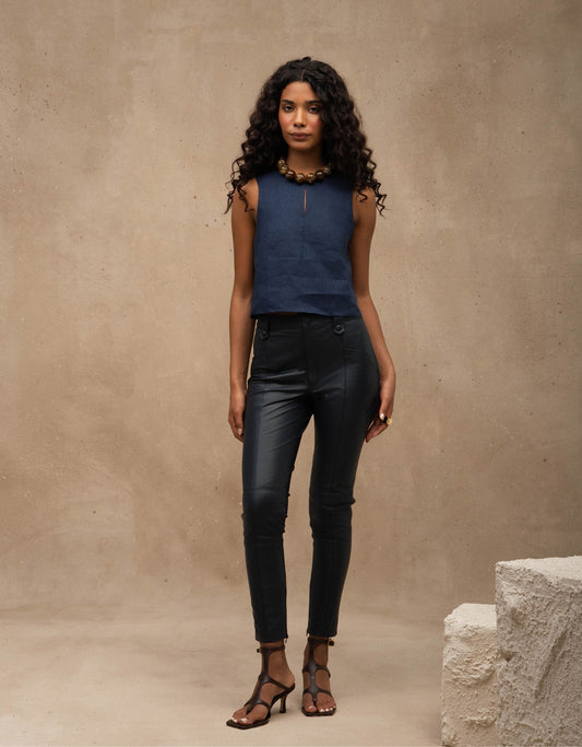 CALÇA MADRE REINA MALHA COM COURO AZUL MARINE