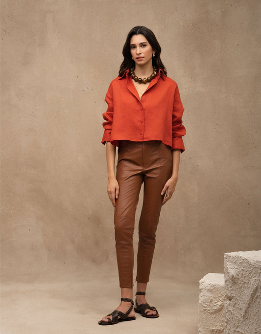 CALÇA MADRE REINA MALHA COM COURO CARAMELO