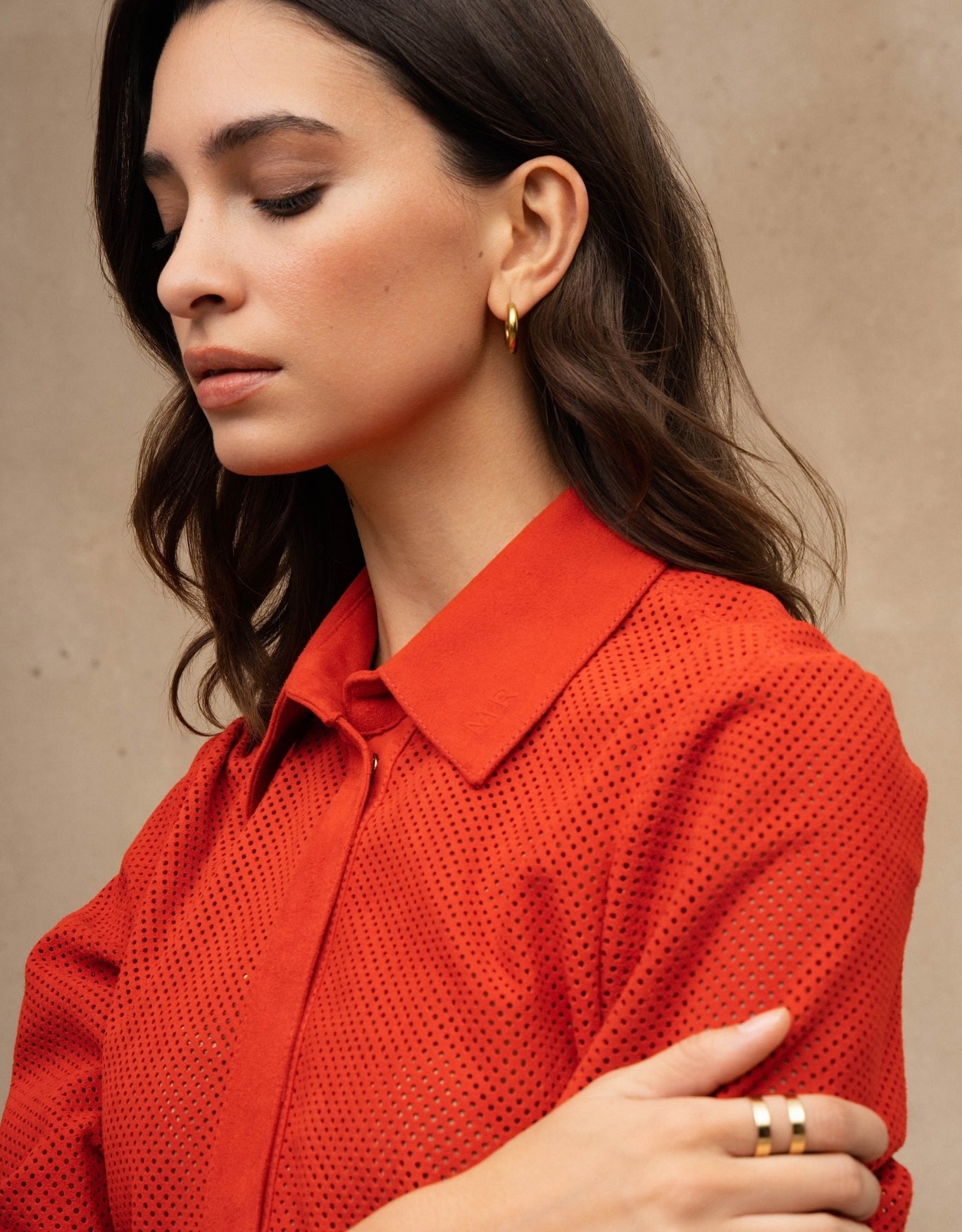 CAMISA BRUNA MADRE REINA CHAMOIS VERMELHO TOMATE