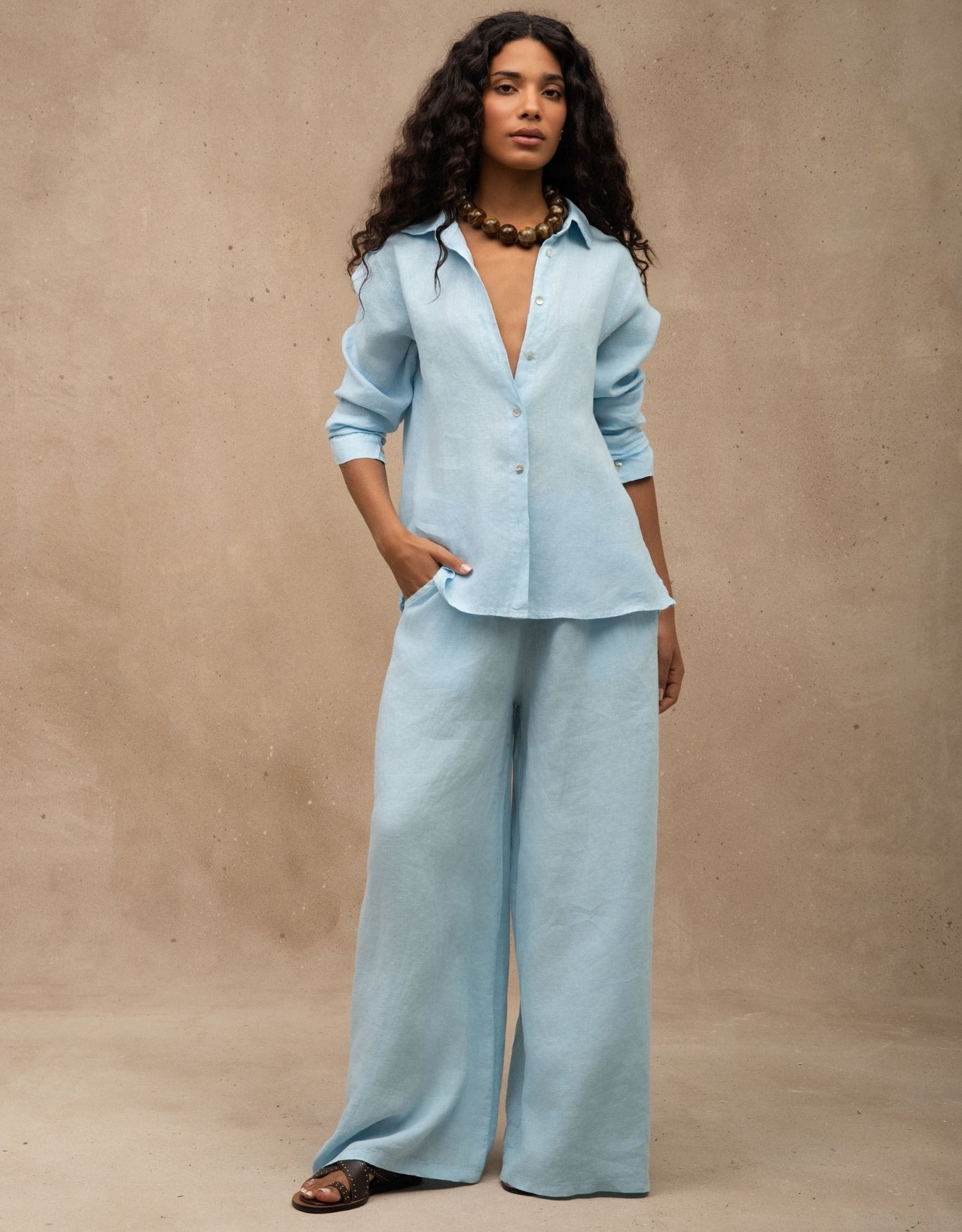 CAMISA CAROL MADRE REINA LINHO AZUL ÁGATA