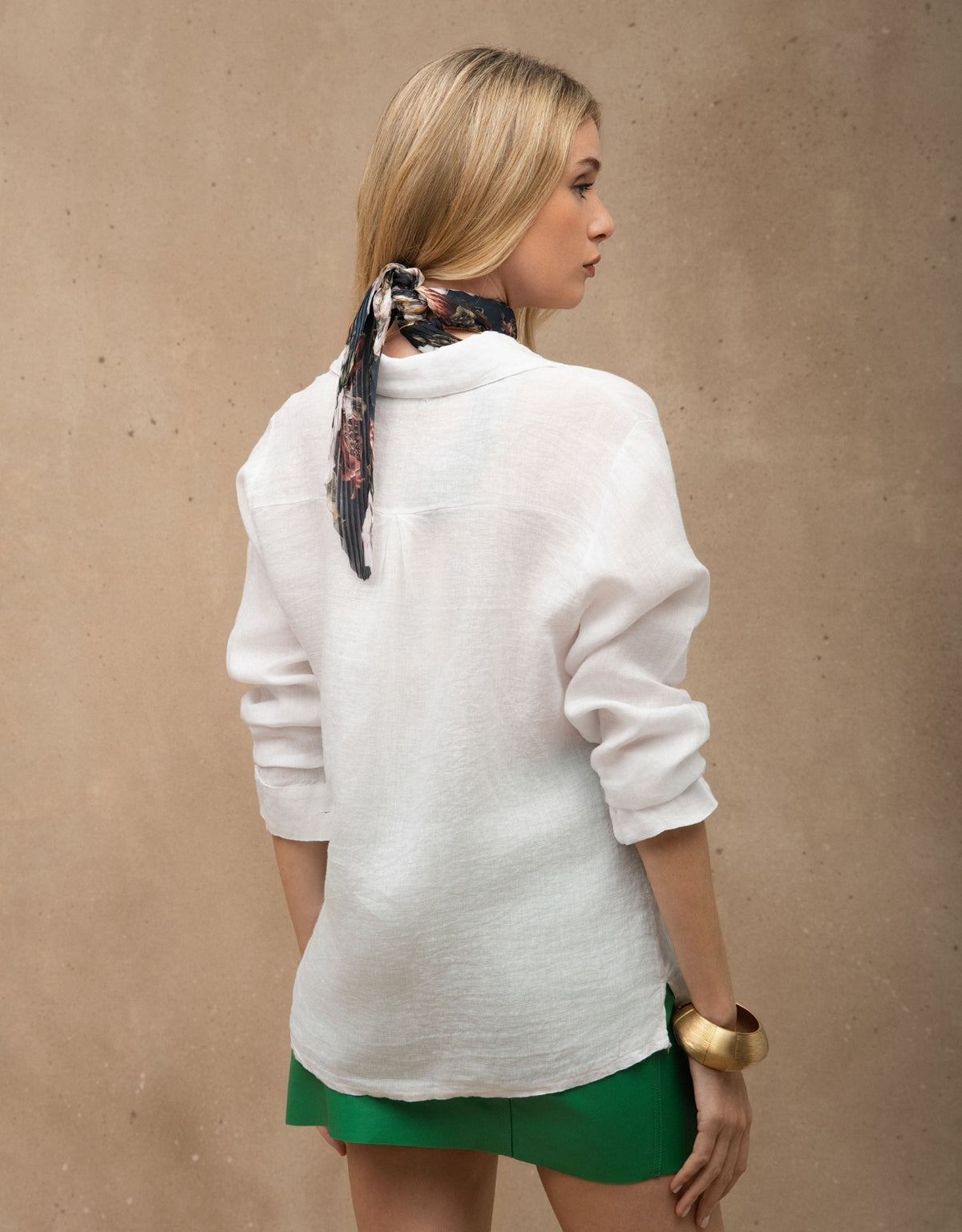 CAMISA CAROL MADRE REINA LINHO BRANCO