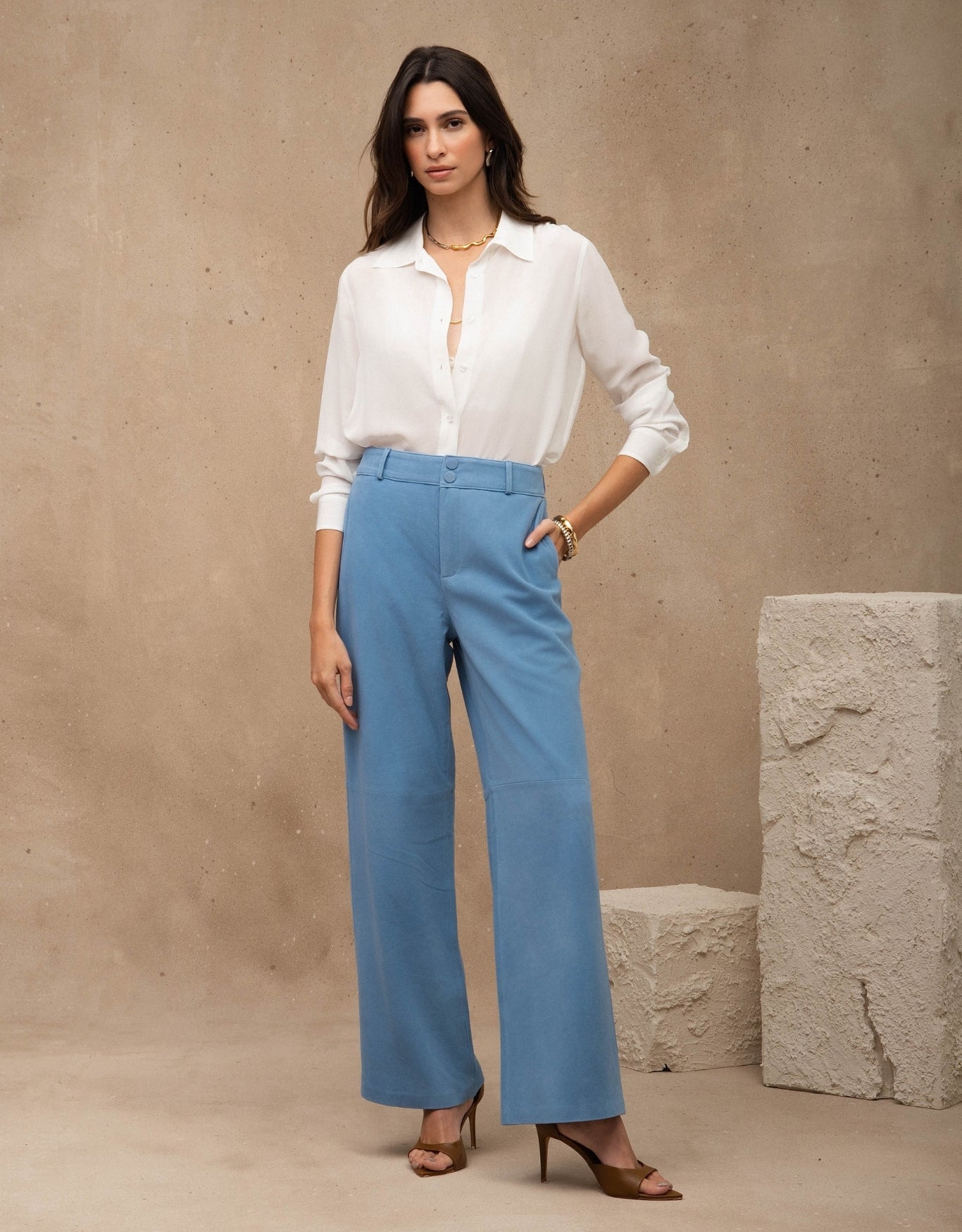 CAMISA CLÁSSICA PESPONTO MADRE REINA SEDA OFF WHITE