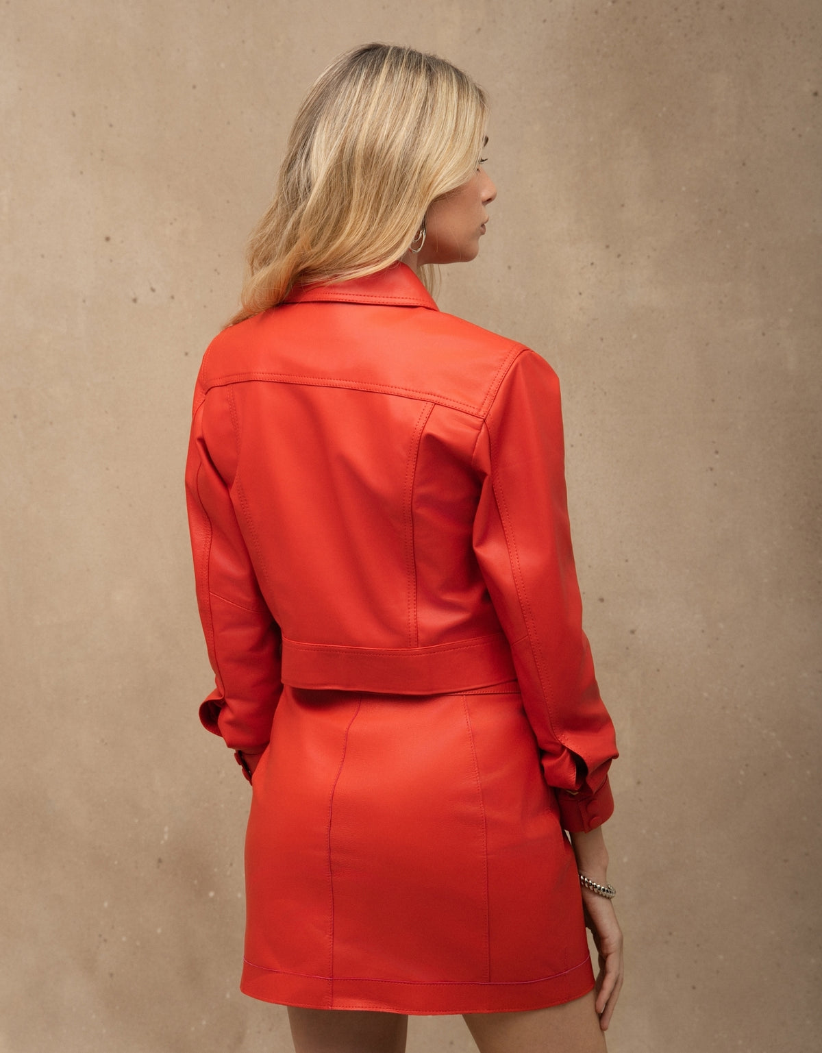 JAQUETA MEL MADRE REINA COURO VERMELHO TOMATE