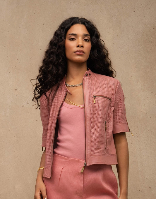 JAQUETA SOPHIE MANGA CURTA MADRE REINA COURO ROSA ROMÃ
