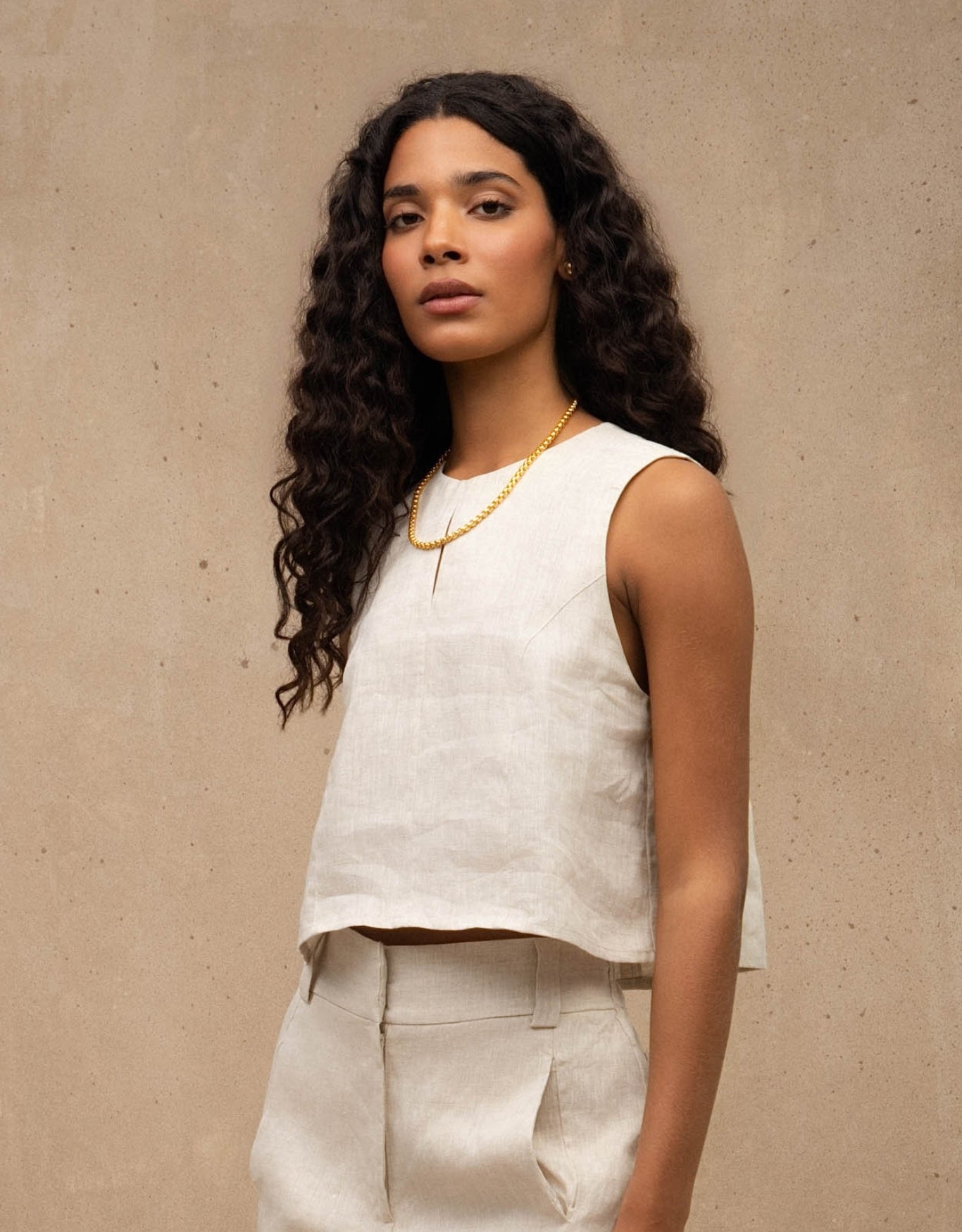 REGATA LIVIA MADRE REINA LINHO AREIA